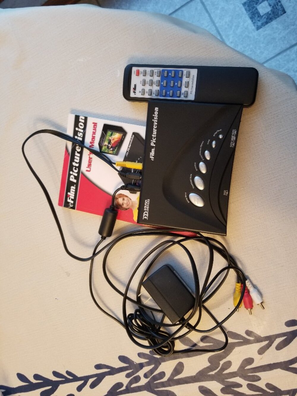 Delkin Devices eFilm Picturevision Remote User's Manual and Cords